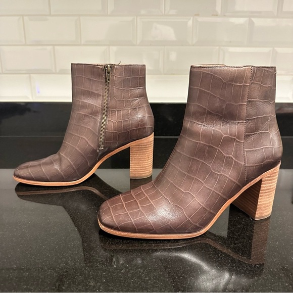 MADEWELL The Mira Side-Seam Ankle Boot in Croc Embossed Leather 9.5 Heel Bootie - Picture 5 of 15